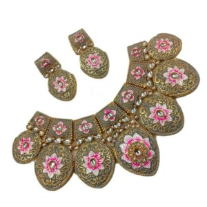 KUNDAN0020- ARNAS GREY COLOR GOLDEN PLATED KUNDAN CHOKER NECKLACE AND EARRINGS COMBO PACK FOR HEAVY NECKLACE MAKING