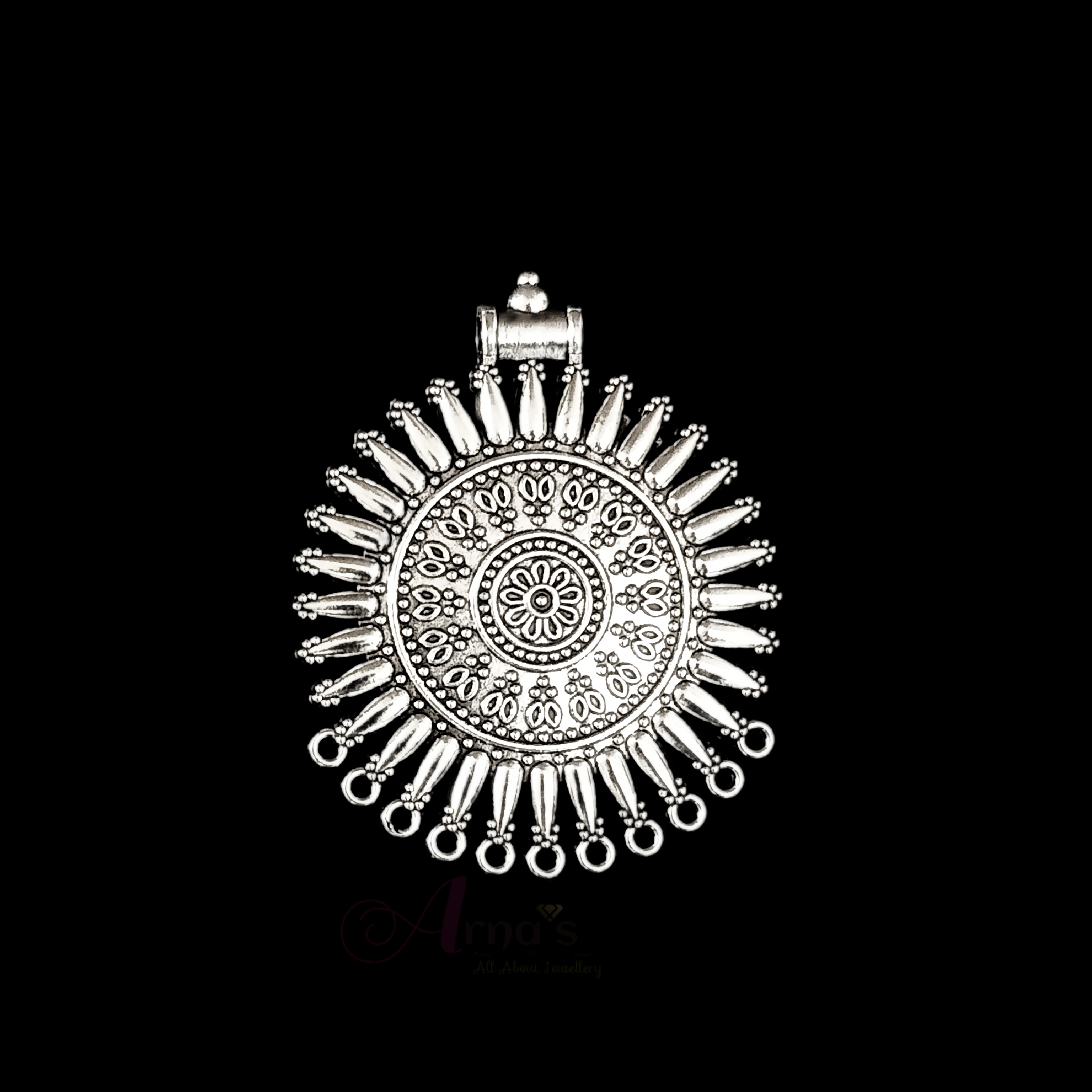 OXIS0053- 1 PC PACK OF SILVER LARGE ROUND GERMAN SILVER PENDANT