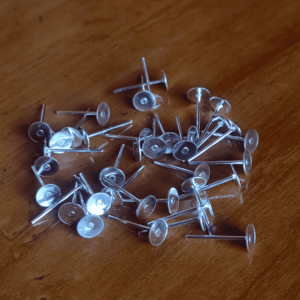 FINDINGS0013- 295 PCs SILVER METAL 5 MM SMALL STUDPIN FOR JEWELLERY MAKING – 25 GRAMS PACK