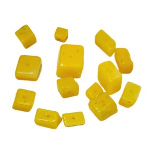 ARNAS 7 PCs PACK OF TRANSPARENT YELLOW IRREGULAR STONE MOTIVE CHEMICAL BEADS