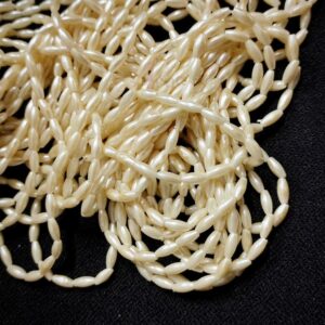 PLASTICBEADS0067 – ARNAS 000 PCs PACK OF 0 X 0 MM OFF WHITE THIN OVAL PLASTIC BEADS FOR JEWELLERY MAKING ( 20 GRAMS PACK )