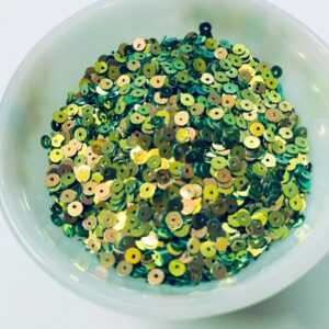 SEQUIN04- ARNAS 25 GM PACK OF GREEN CENTER HOLE 4MM CIRCULAR SEQUINS FOR JEWELLERY MAKING, CRAFTS & EMBROIDERY